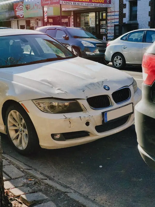 Autoschade zelf betalen of via verzekering?